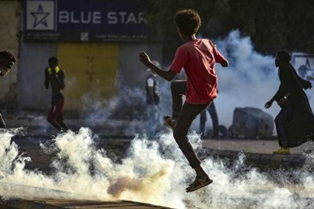 لجنة أطباء السودان: سقوط 3 قتلى في مظاهرات الامس ليرتقي عدد الشهداء الى ستين شهيدًا منذ الانقلاب