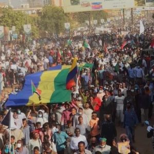 “لن نتراجع” … الاحتجاجات تتواصل والاعتصامات المناهضة للانقلابيين  تتسع  عبر مدن السودان