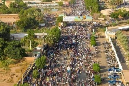 مدني تصعد واعتصامات الخرطوم ثابتة والحرية والتغيير:” خطاب البرهان  وصاية على الشعب السوداني “