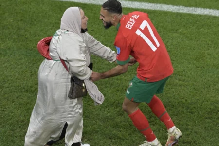 “حان وقت إفريقيا” الإنترنت يحتفي بالمغرب… “فلنحلم بالكأس”