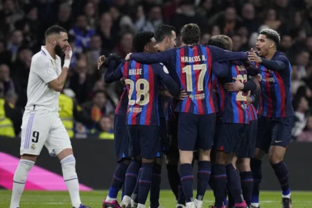 كأس إسبانيا: برشلونة يضع قدماً في النهائي بفوز ثمين على ريال مدريد 1-صفر