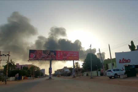 احتدام القتال في الخرطوم رغم الهدنة المعلنة