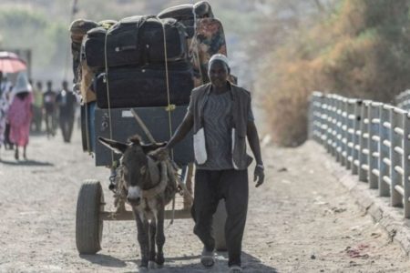 السودان.. من محضن اللاجئين إلى مصدّر لهم