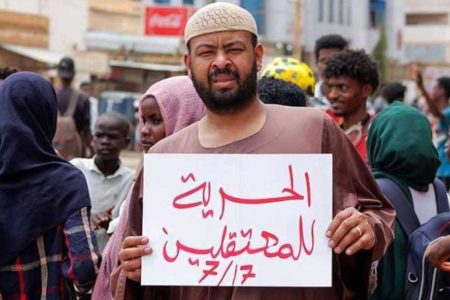 أسرى الحرب في السودان يتعرضون للتعذيب لدى طرفي النزاع