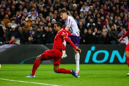 ليفربول يتجرع خسارته الأولى في الدوري الأوروبي