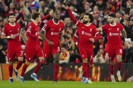 محمد صلاح ينقذ ليفربول من الهزيمة أمام “المدفعجية”