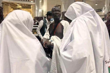 عودة حجاج سودانيين إلى ديارهم بعد معاناة لأكثر من شهر