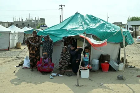 قصف متبادل بين الجيش والدعم السريع بالفاشر و أم درمان